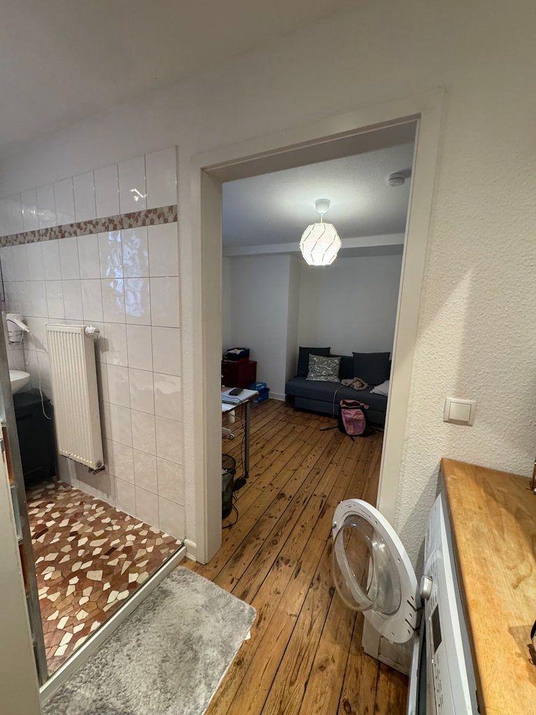 Loftartige 3 Zi.Dachgeschosswohnung mit offener EBK und sonniger Loggia - Photo 3