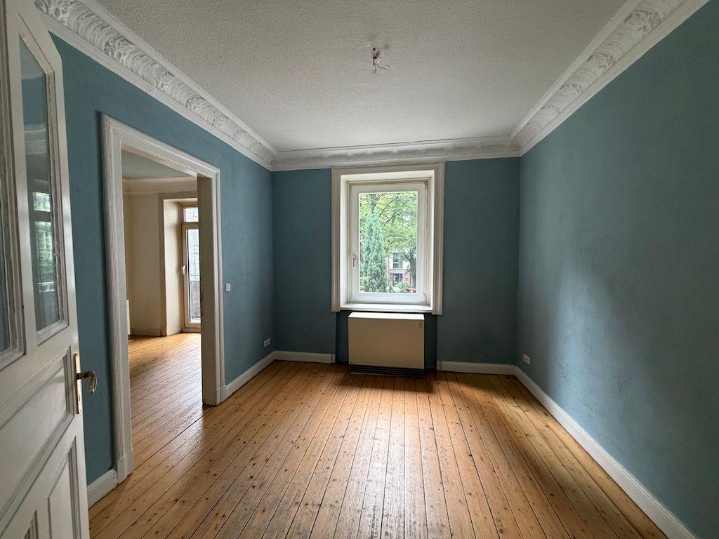 Klassische 3-Zi.-Altbau-Whg. mit Balkon & Wohnküche in ruhiger Lage Barmbek/ Süd - Photo 1