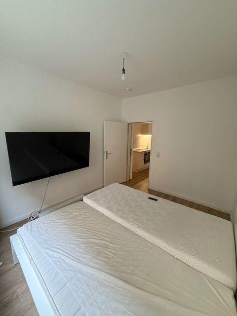 Sanierte 2 Zi.-Altbau-Whg. im Erdgeschoss (Hinterhaus) - Photo 1