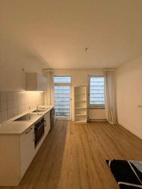 Sanierte 2 Zi.-Altbau-Whg. im Erdgeschoss (Hinterhaus) - Photo 3