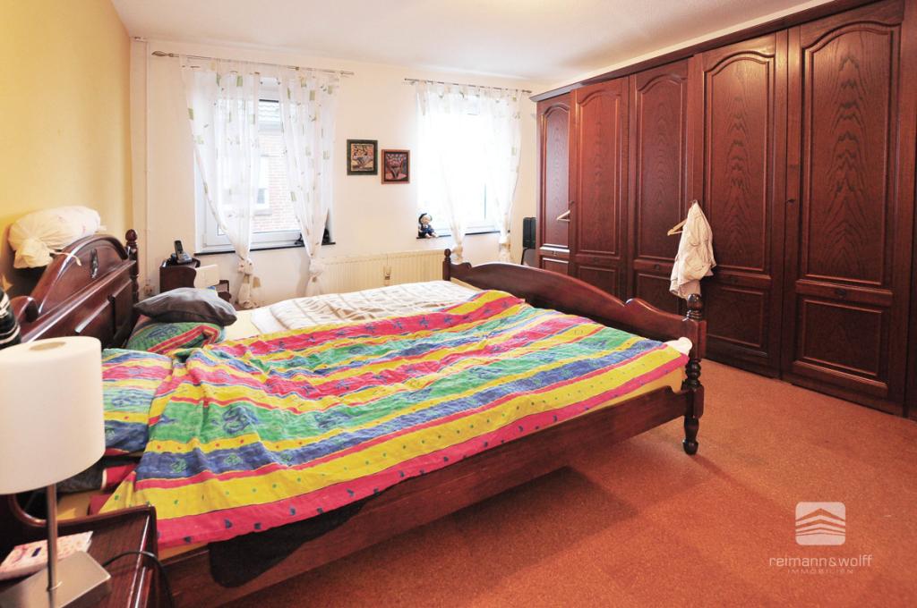 Schlafzimmer 1/4