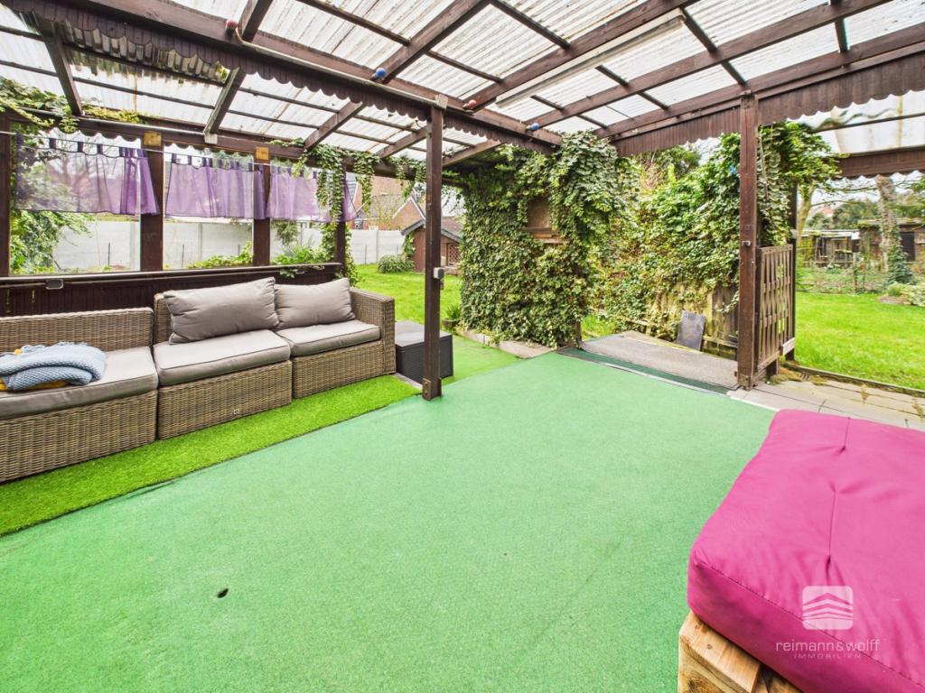 überdachte Terrasse