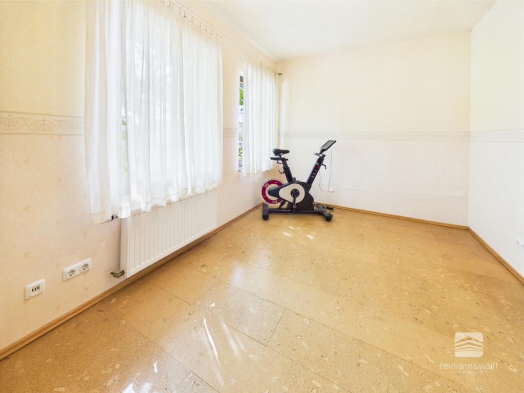 Schlafzimmer 2/3