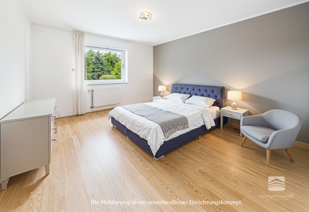 Schlafzimmer 1/3 (KI)