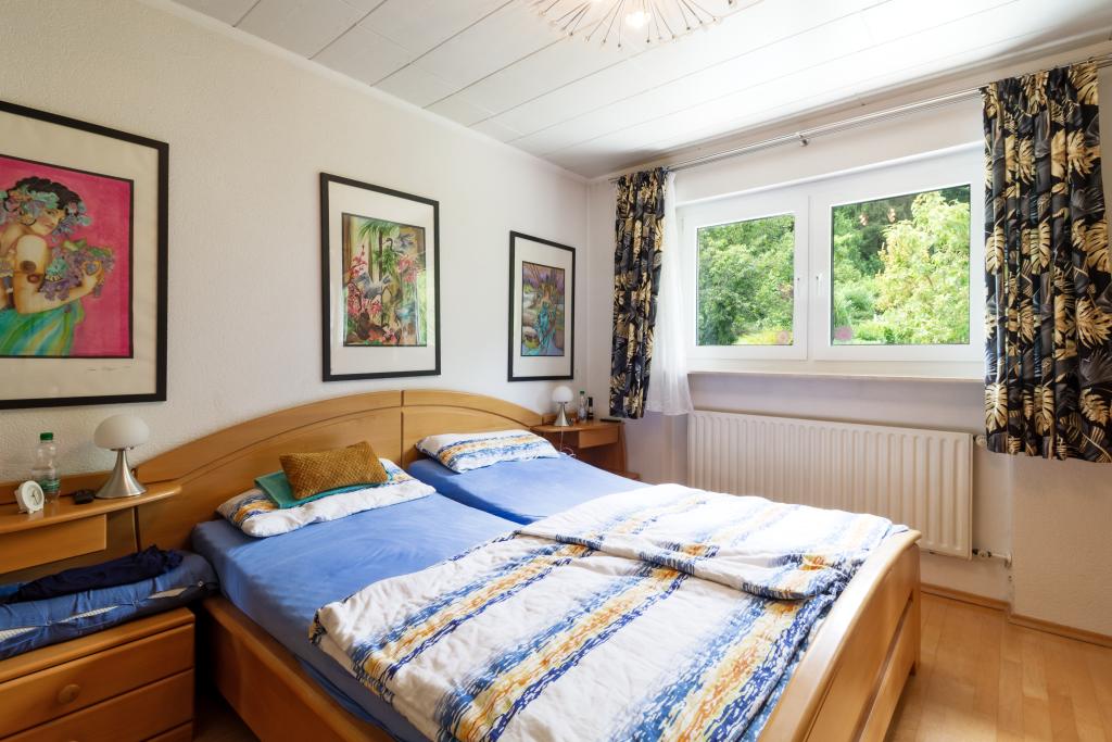 Schlafzimmer 1.1