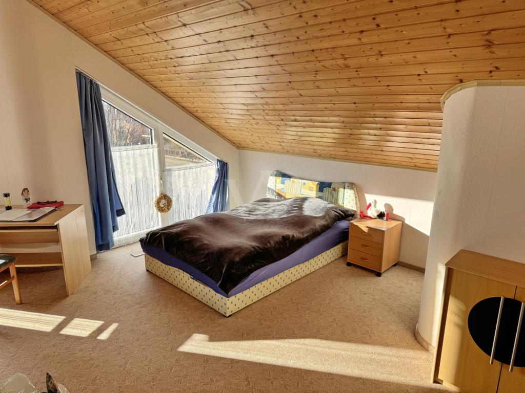 Schlafzimmer 2 DG