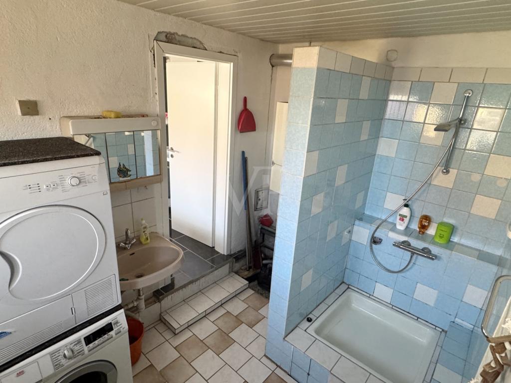 EG HWR mit Dusche