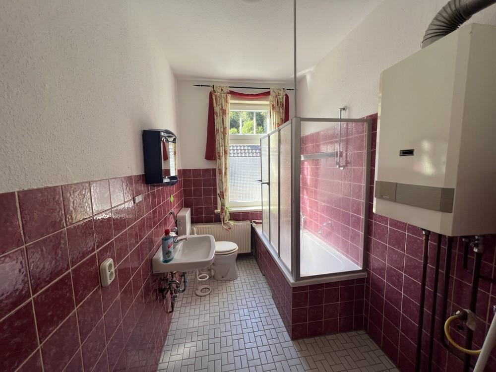 3 Zimmer-Wohnung mit EBK ca. 80 m² im EG in Wildemann - Photo 2