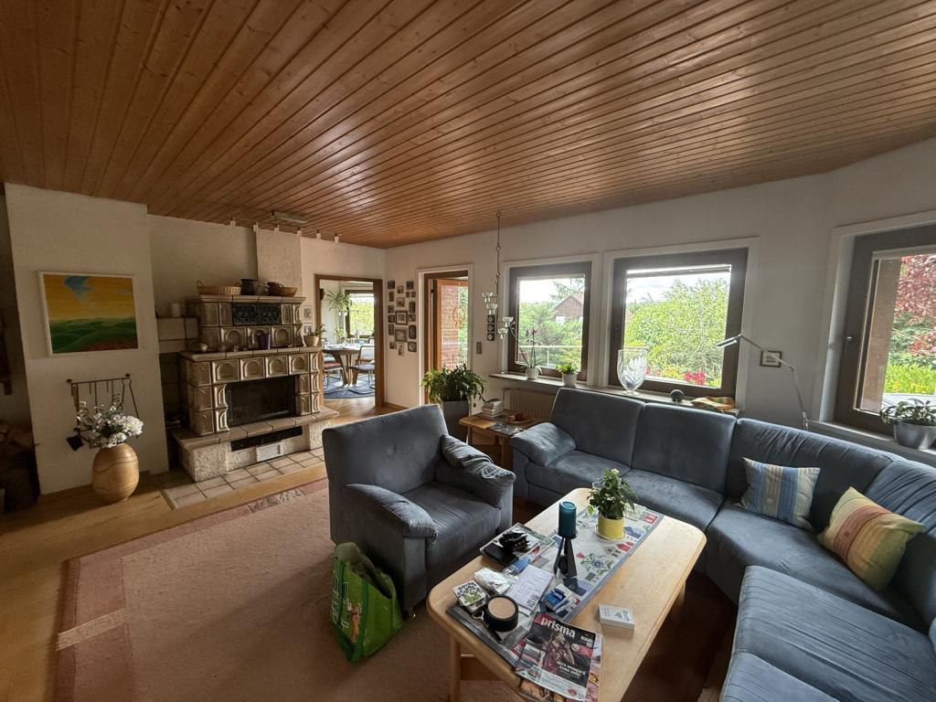 Wohzimmer EG mit Asgang zur Terrasse x
