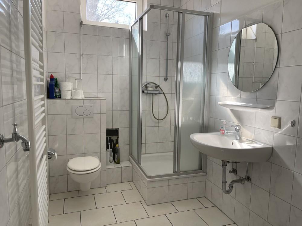 Möbliertes 1 Zimmer-Appartement ca. (27 m²) mit Pantryküche - Photo 2