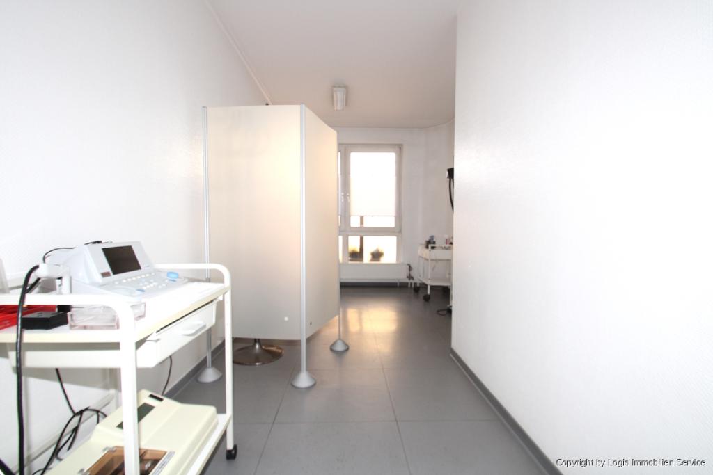 Behandlung/Büro