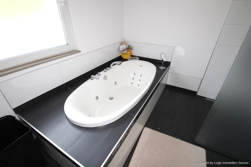 Whirlpool-Badewanne