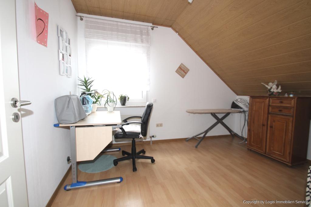 Erstes Zimmer