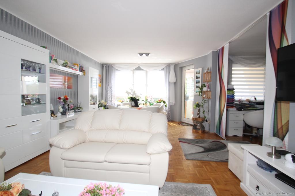 Brüser Berg – Sonnige 3-Zimmer-Wohnung mit Loggia, Aufzug & Tiefgarage - Photo 2