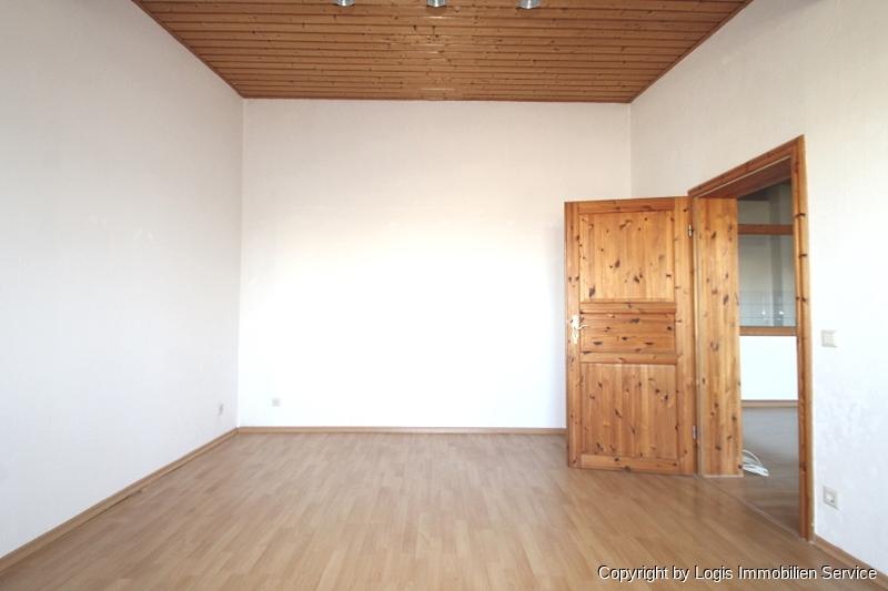 Großzügig geschnittene Dachgeschosswohnung in Urfeld, ideal für junge Paare oder Singles - Photo 3