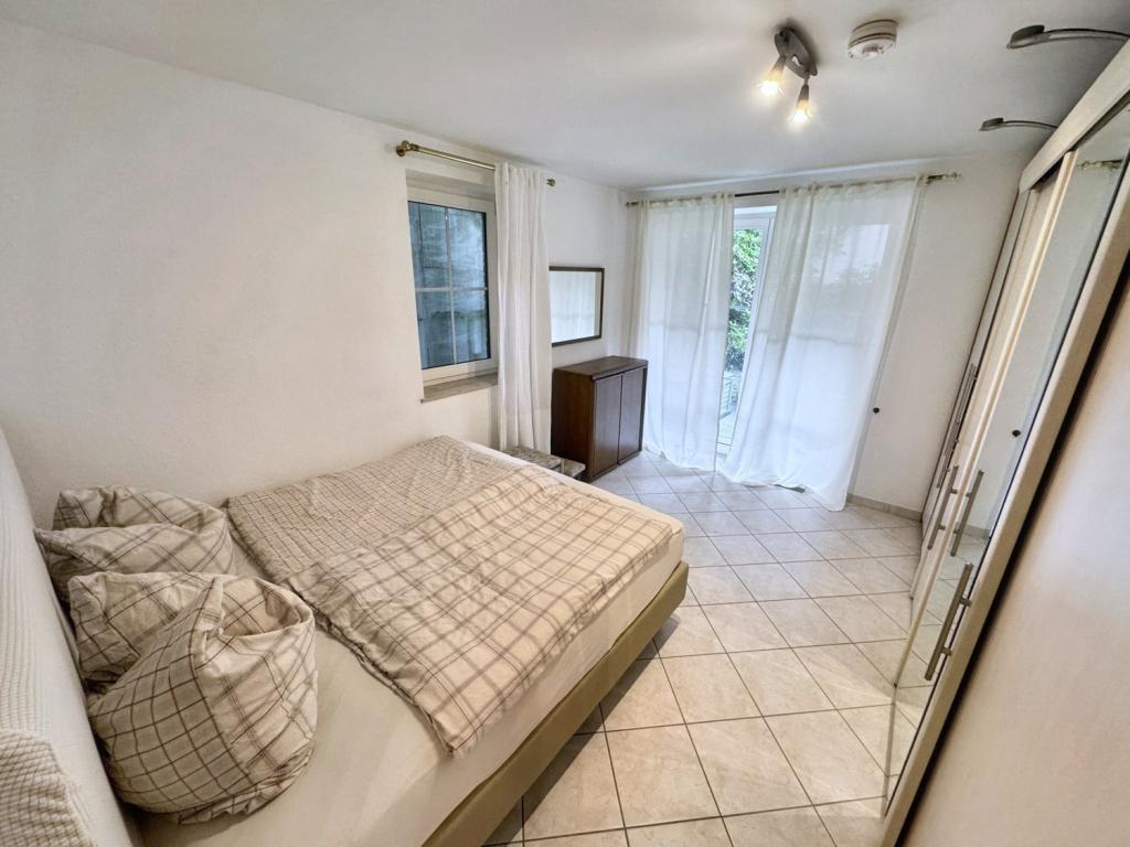 Schlafzimmer Ansicht 1