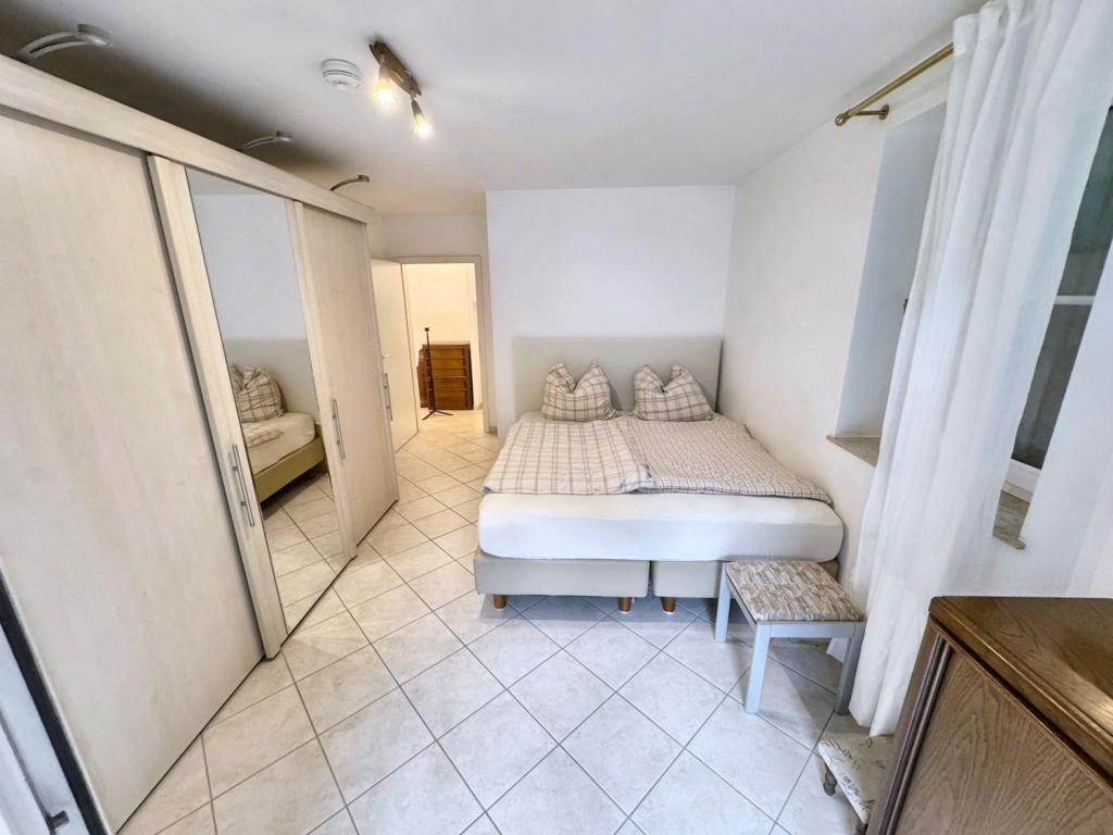 Schlafzimmer Ansicht 2