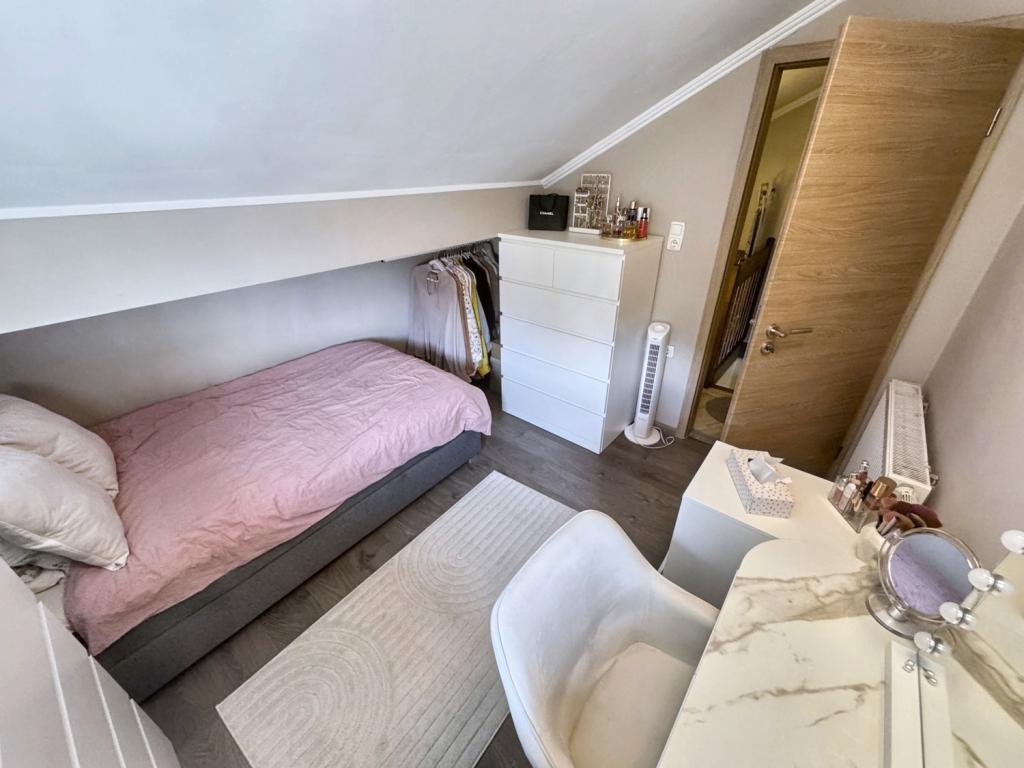 DG Kinderzimmer rechts Ansicht 2