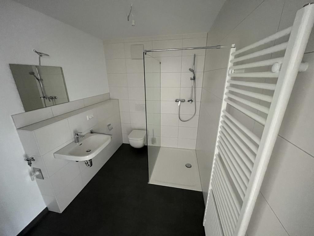 Moderne und helle Neubauwohnung in Mulfingen !!! - Photo 3