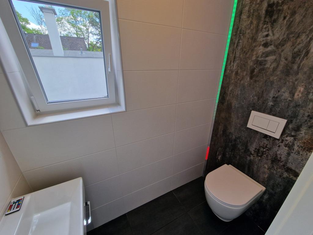  Gäste-WC im EG