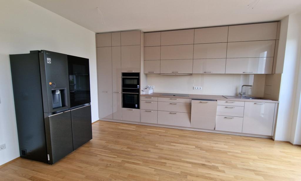 ERSTBEZUG - Attraktive Neubauwohnung mit EBK und TG-Stellplatz! - Photo 4