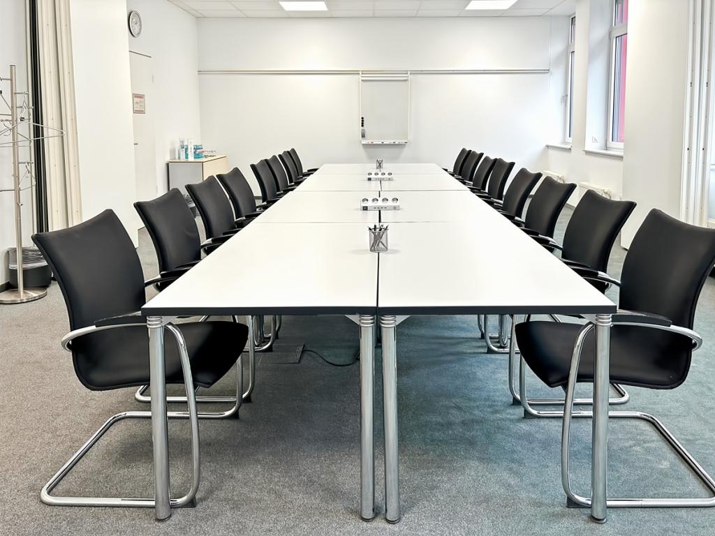 HQ_FRANKFURT, Neu-Isenburg_Germany_Centre 2799_Board Room 1.jpg