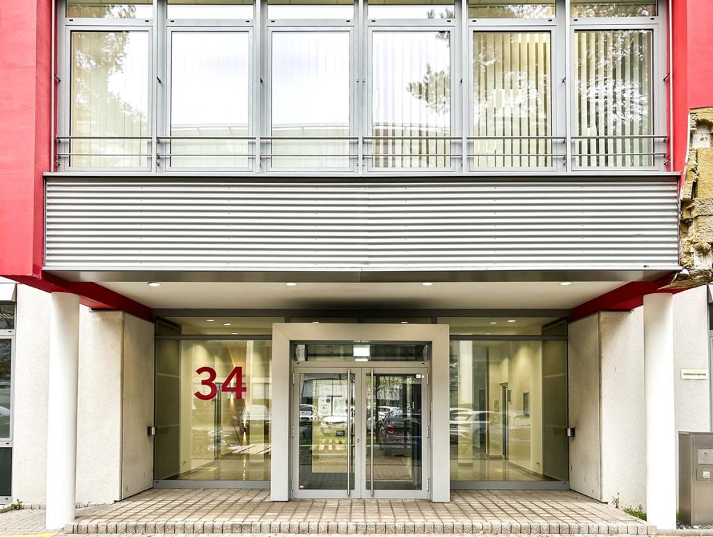 HQ_FRANKFURT, Neu-Isenburg_Germany_Centre 2799_Exterior Building 1.jpg