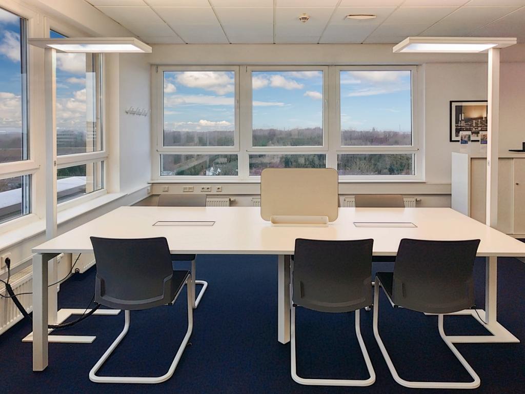 HQ_Gelsenkirchen Rheinelbe_Germany_Centre 6495_Office 1.jpg