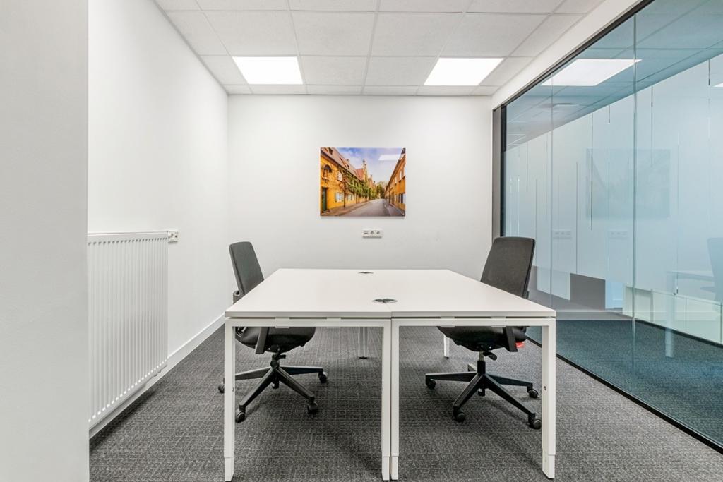 Regus_Augsburg City_Germany_Centre 4865_Meeting Room 3.jpg