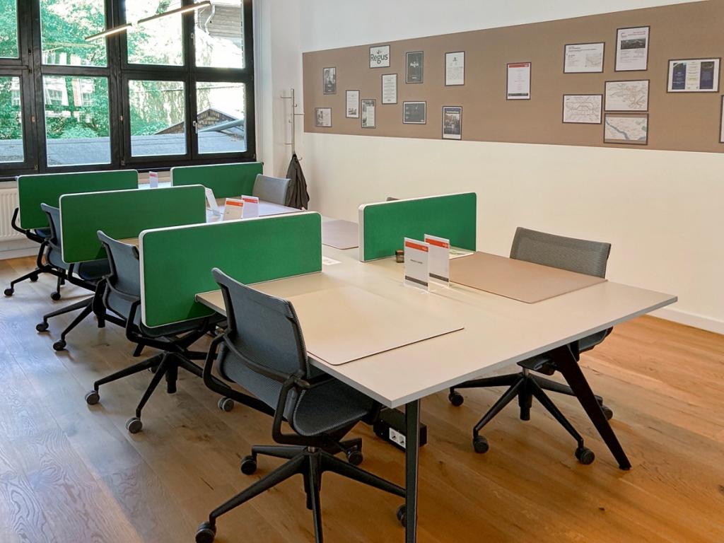 Regus_Berlin Leuchtenfabrik Club_Germany_Centre 4680_Co-working 2.jpg
