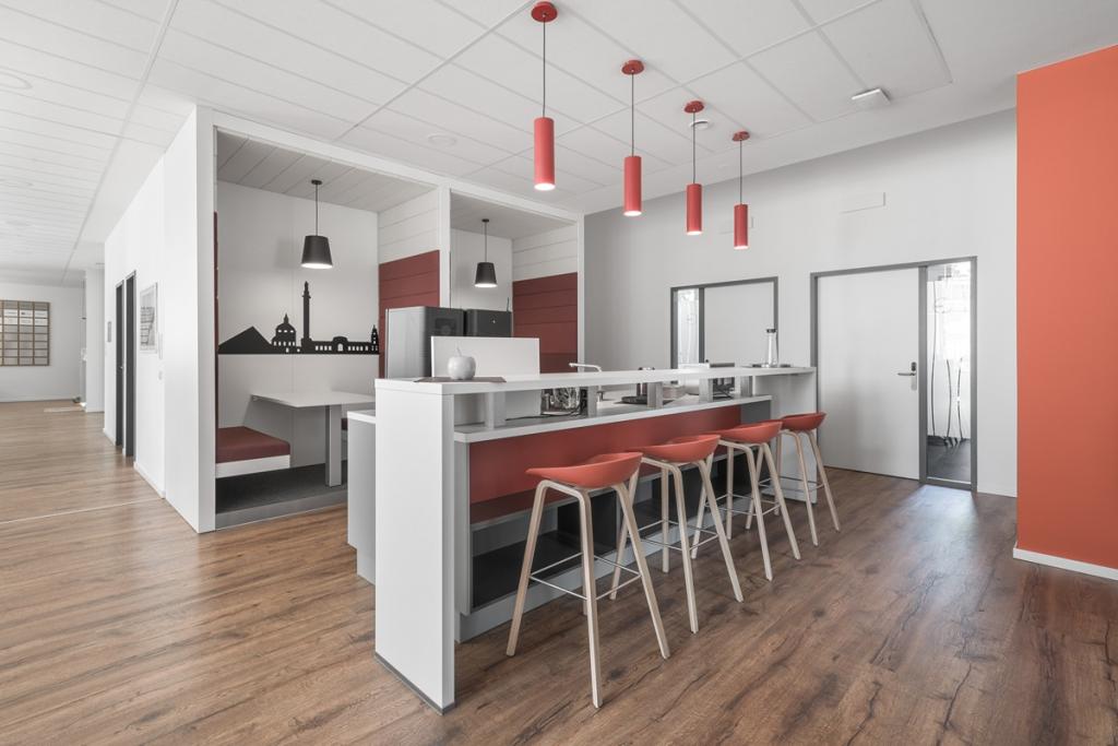 Regus_Berliner Carree (4665)_Germany_kitchen.jpg