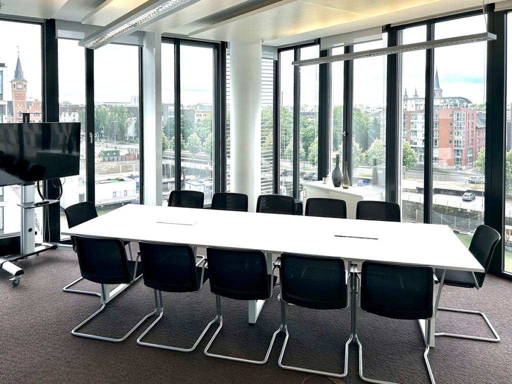 Regus_Cologne Kranhaus1_Germany_Centre 1789_Board Room 1.jpg