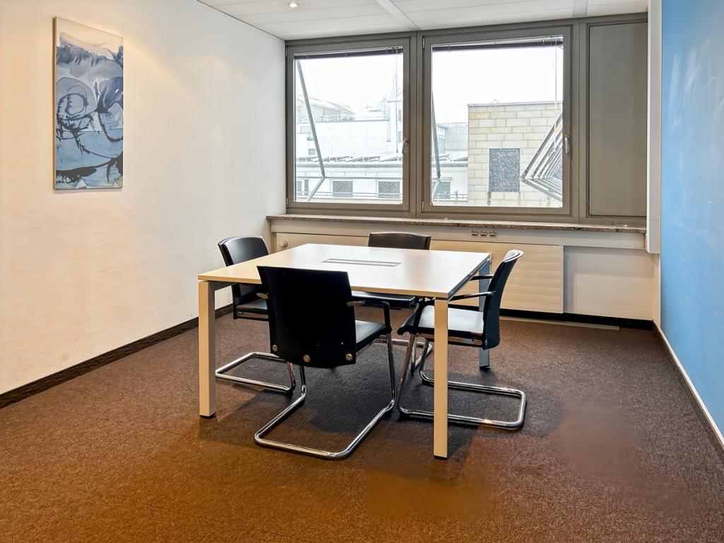Regus_Cologne_City Neumarktgallerie_Germany_Centre 509_Meeting Room 1.jpg