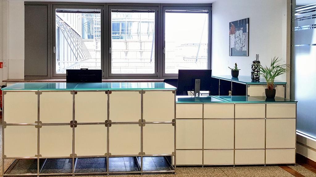 Regus_Cologne_City Neumarktgallerie_Germany_Centre 509_Reception 2.jpg