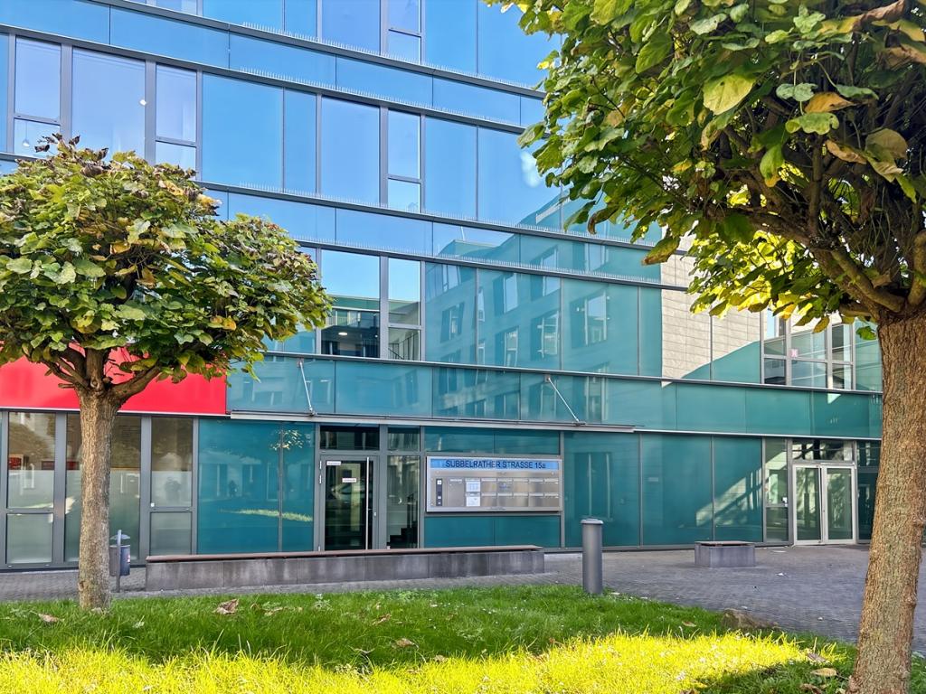 Regus_Colonius Carré_Germany_Centre 5194_Building External 1..jpg