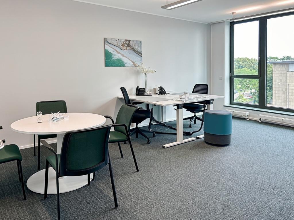 Regus_Colonius Carré_Germany_Centre 5194_Office 1..jpg