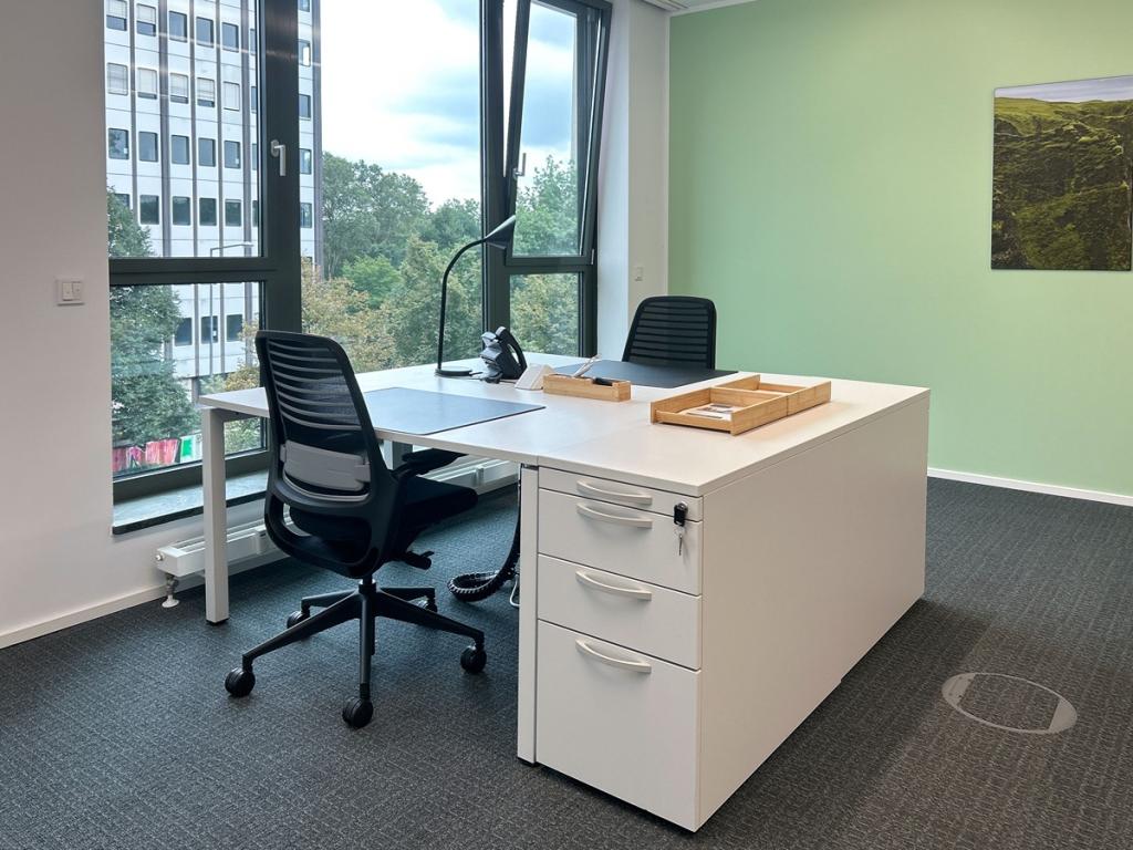 Regus_Colonius Carré_Germany_Centre 5194_Office 3..jpg