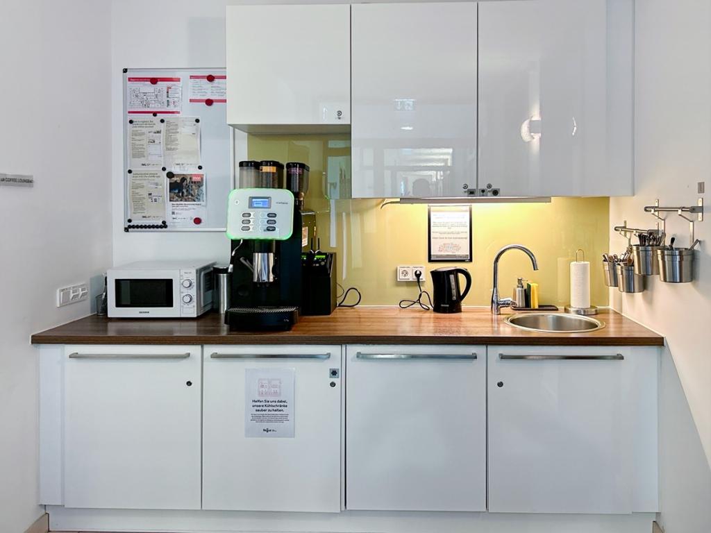 Regus_Deutz Cubus_Germany_Centre 2273_Refresh area 1.jpg