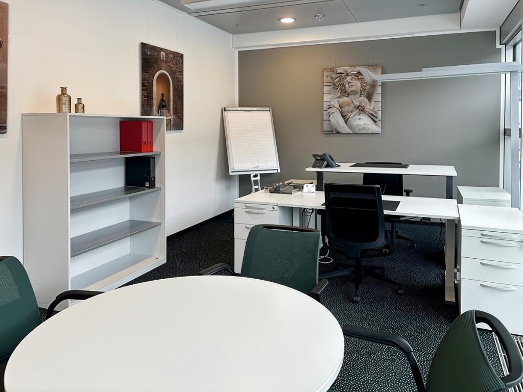 Regus_Hauptbahnhof Europaplatz_Germany_Centre 2761_Office 4.jpg