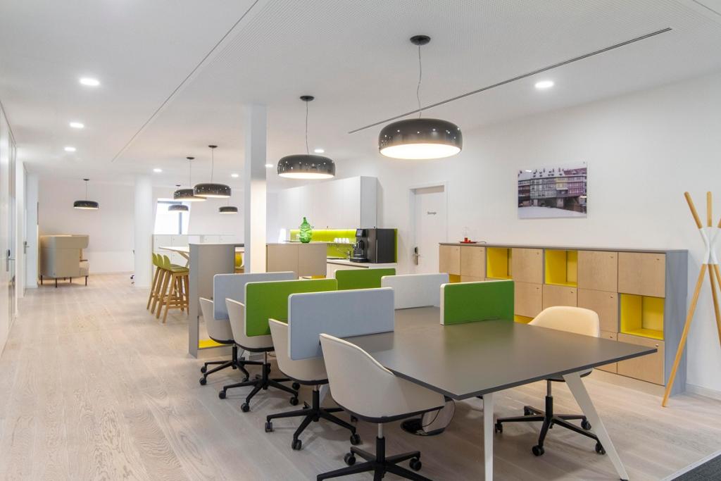 Regus_Hauptbahnhof_5024_Erfurt_Germany_CoworkingSpace.jpg