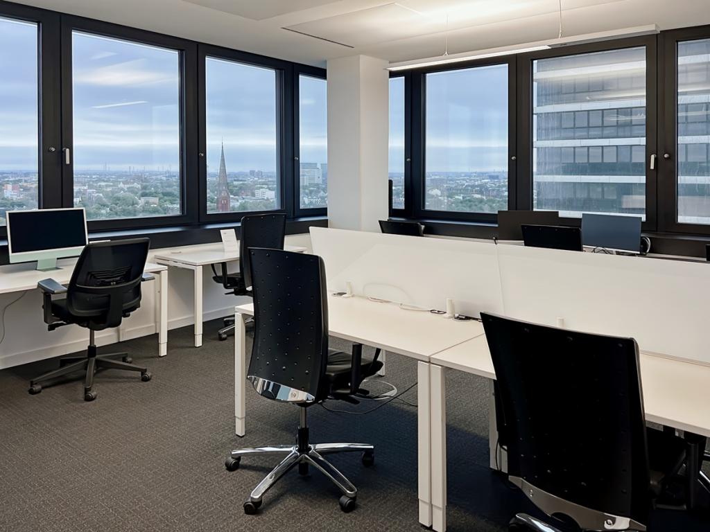 Regus_Mundsburgtower_Germany_Centre 3914_Co-working 2_LOCATIONHEROIMAGE.jpg