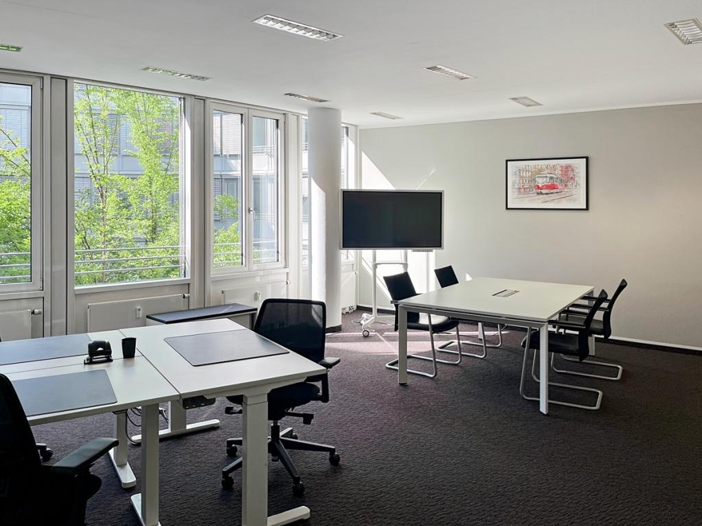 Regus_Munich Maximilianstr.35_Germany_Centre 517_Office 3.jpg