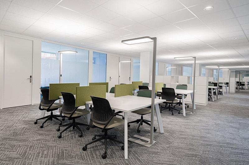 Regus_Rennbahn_5434_Neuss_Germany_Coworking2_RESHOOT.jpg