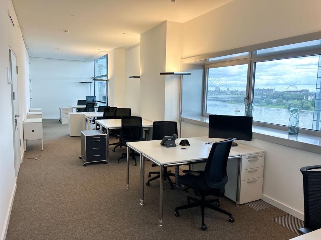 Signature_Cologne Kranhaus Süd_Germany_Centre 2750_Office 1..jpg