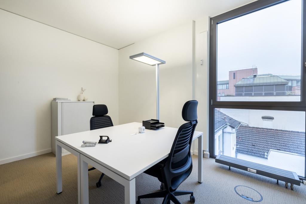 Signature_Heinrich Heine_5405_Dusseldorf_Germany_Office.jpg