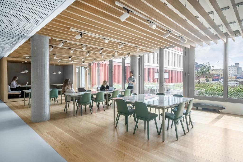 Spaces_The Docks_5268_Frankfurt_Germany_business club.jpg