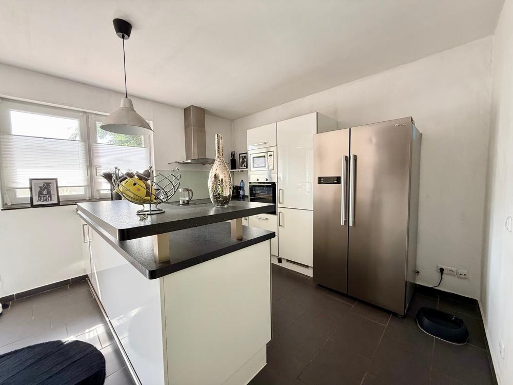 Küche Wohnung rechts