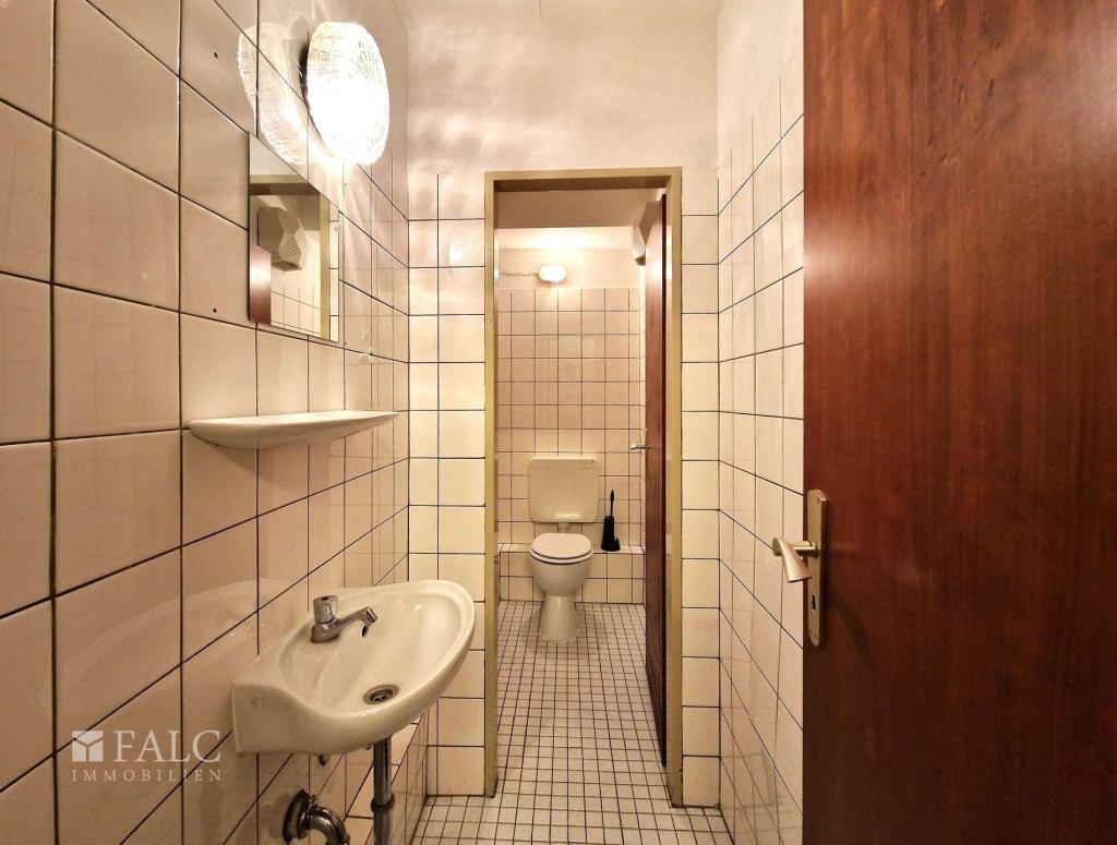 Keller-Toilette-innen