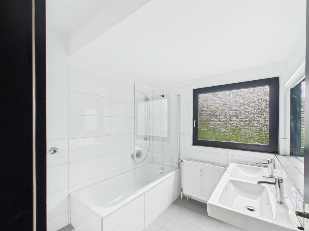 Lichtdurchflutete Dachgeschoss-Maisonettewohnung in einer ruhigen Anliegerstraße in Köln-Junkersdorf - Photo 5