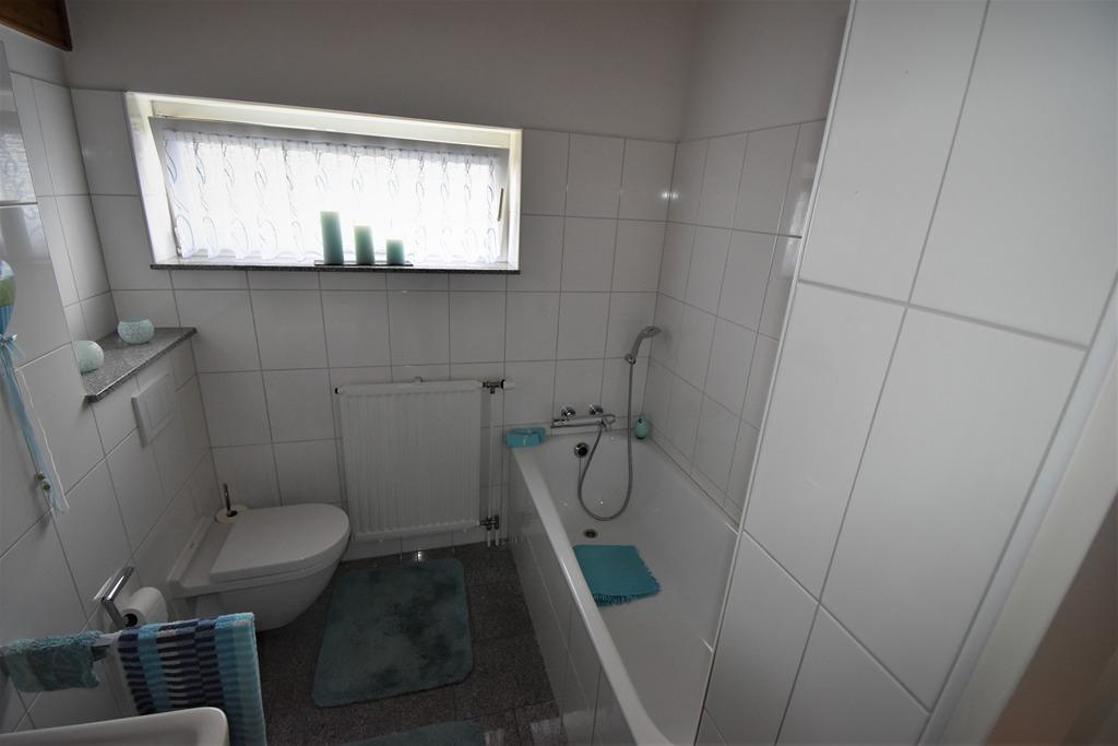 Badezimmer Oben 1.jpg